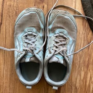 Women’s Altra Lone Peak 5 trail running shoe